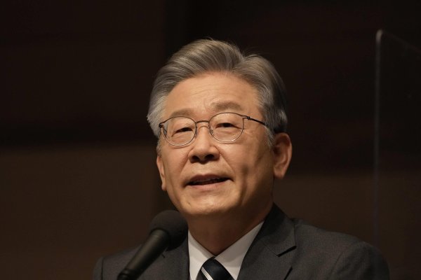 牛千万 韩国总统选举投票结束 出口民调显示李在明将赢得大选